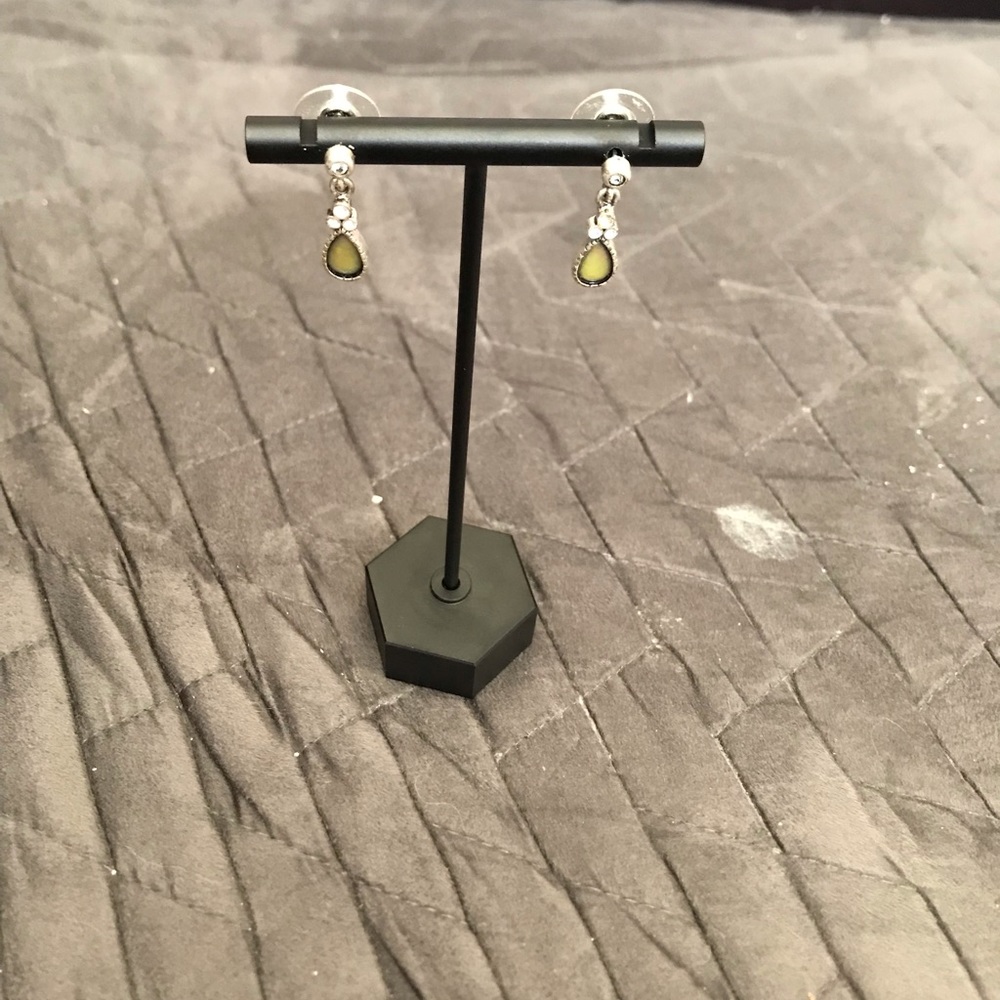 Teardrop earrings